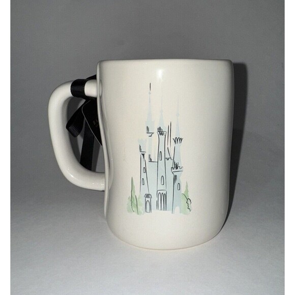 RAE DUNN-‎ DISNEY- A DREAM COME TRUE MUG- Princess Cinderella Castle- NWT-181 - Picture 4 of 7